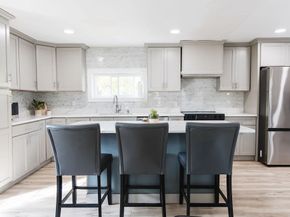 41 Hill St, Leominster MA 01453