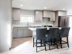 41 Hill St, Leominster MA 01453