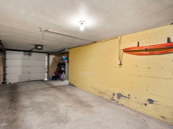 5 Manila St, Worcester MA 01602