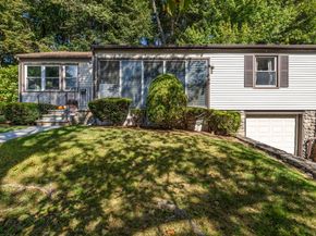 5 Manila St, Worcester MA 01602