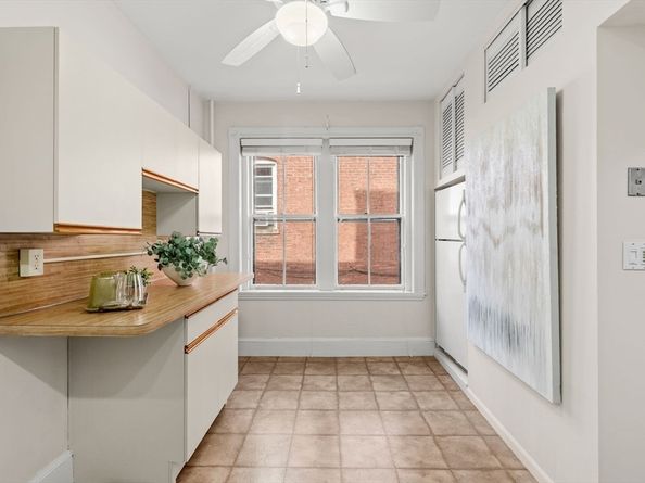 38 Kilsyth Rd 21, Brookline MA 02445