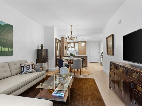 100 Lovejoy Wharf 5N, Boston MA 02114