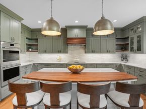 2 Whisper Way, Hopkinton MA 01748
