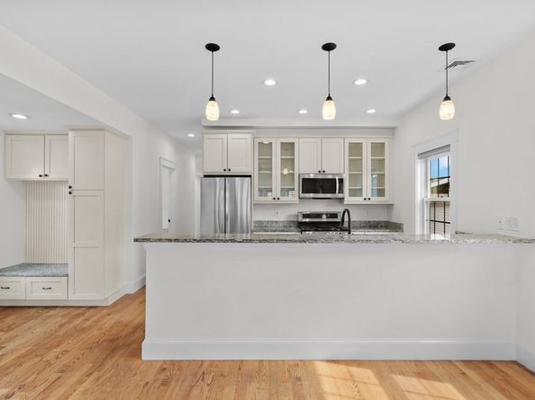 25 Auburn Ave 2, Somerville MA 02145