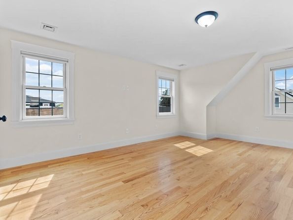 25 Auburn Ave 2, Somerville MA 02145