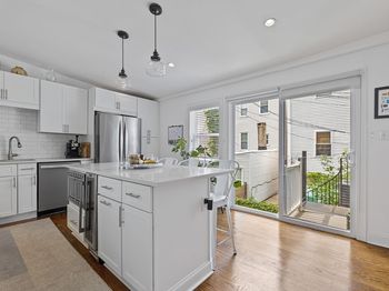 107 Putnam Street