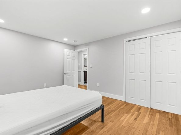 11 Longview Rd, Framingham MA 01701