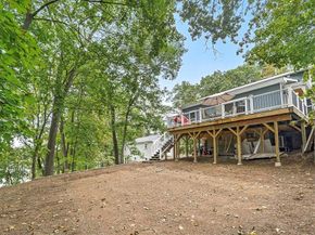 11 Longview Rd, Framingham MA 01701