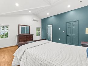 11 Longview Rd, Framingham MA 01701