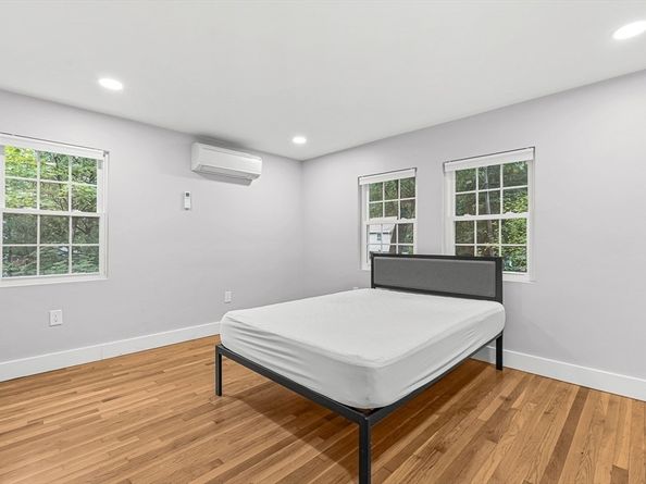 11 Longview Rd, Framingham MA 01701