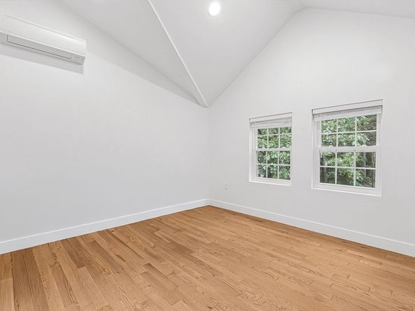 11 Longview Rd, Framingham MA 01701