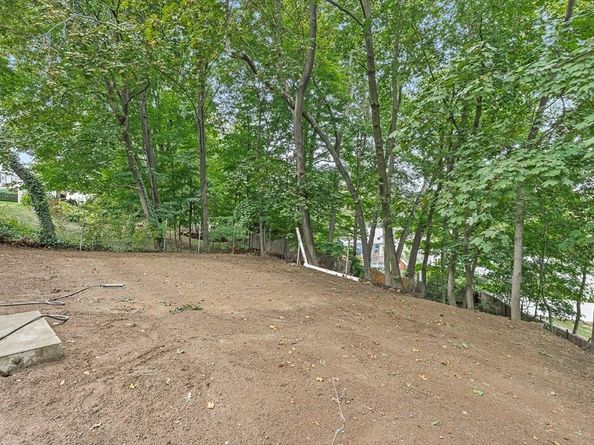 11 Longview Rd, Framingham MA 01701