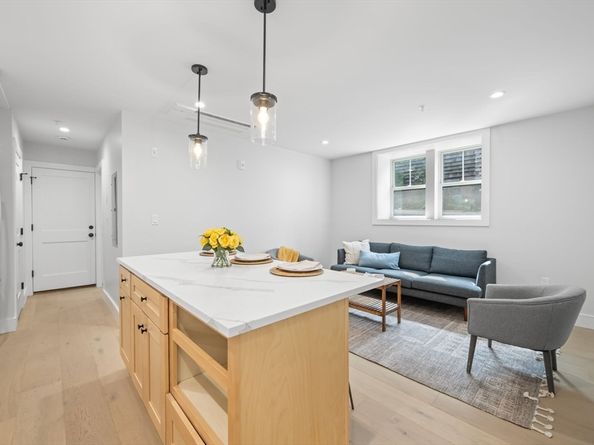 3 Franklin St 1, Somerville MA 02145