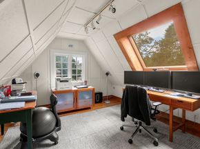 17 Atwood St, Wellesley MA 02482