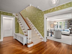 17 Atwood St, Wellesley MA 02482