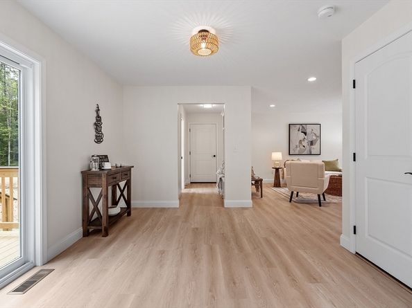 369 Hitchcock Road, Winchendon MA 01475