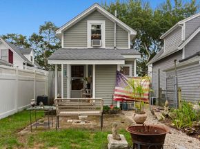 10 East Blvd, Wareham MA 02571