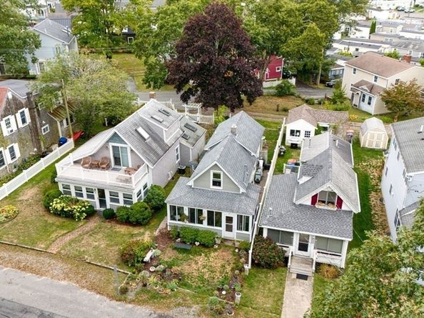 10 East Blvd, Wareham MA 02571