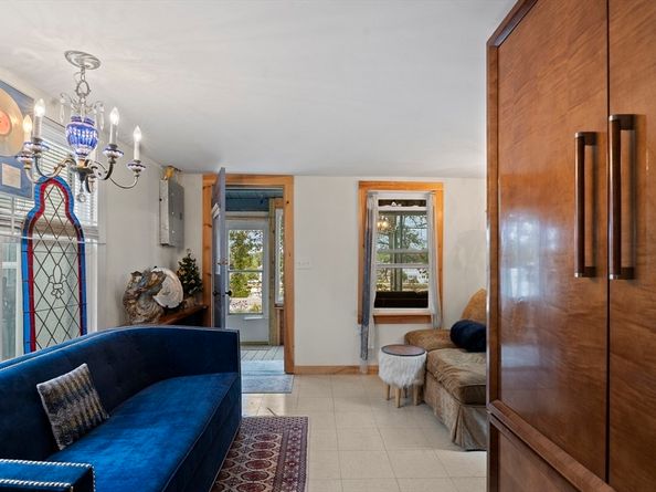 10 East Blvd, Wareham MA 02571