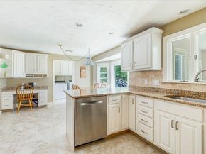 9 Lakewood Dr, Medfield MA 02052