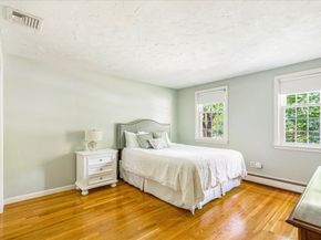 9 Lakewood Dr, Medfield MA 02052