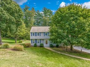 9 Lakewood Dr, Medfield MA 02052