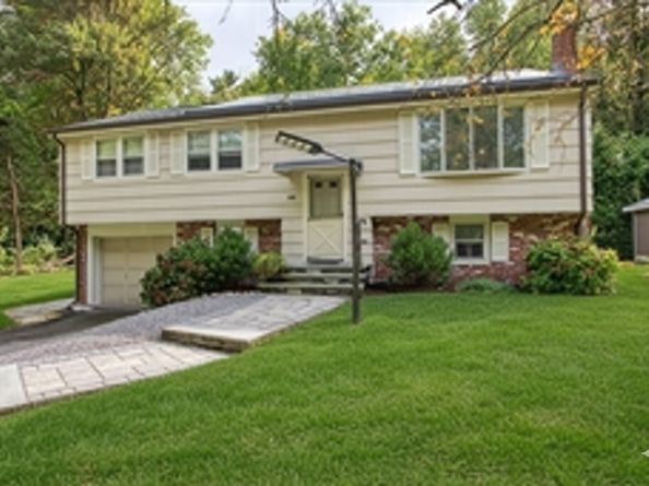 90 Charles Circle, Stoughton MA 02072