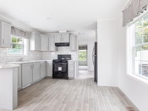 19 Jake Ln, Acushnet MA 02743
