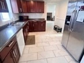 26 Lawrence St, Quincy MA 02169