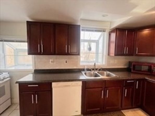 26 Lawrence St, Quincy MA 02169