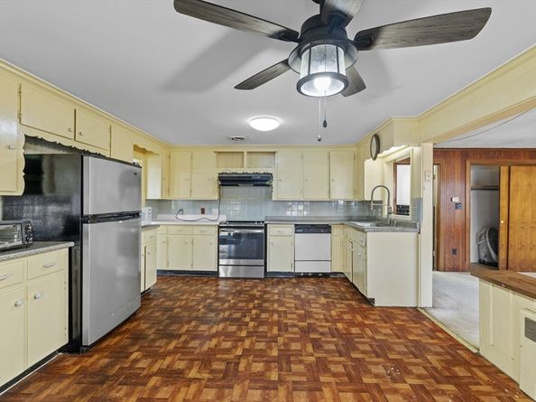 176 River St 0, Waltham MA 02453