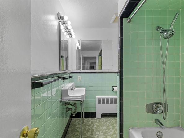 176 River St 0, Waltham MA 02453