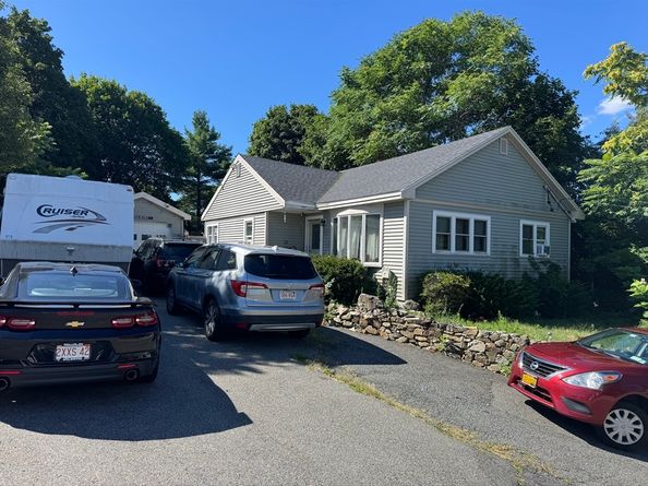 25 Richmond St, Weymouth MA 02188