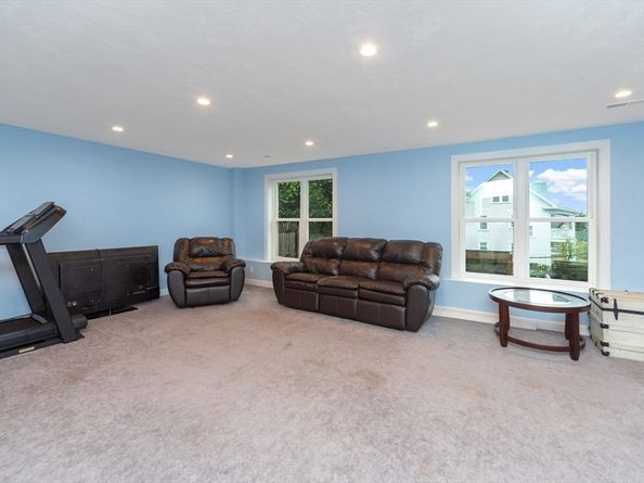 38 Norman St, Clinton MA 01510