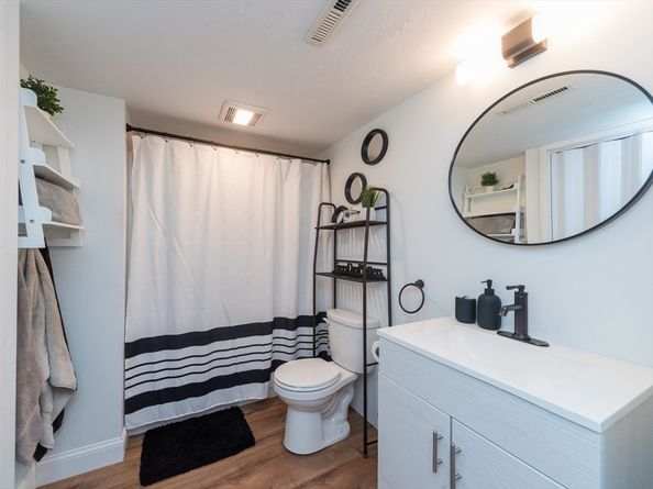 38 Norman St, Clinton MA 01510