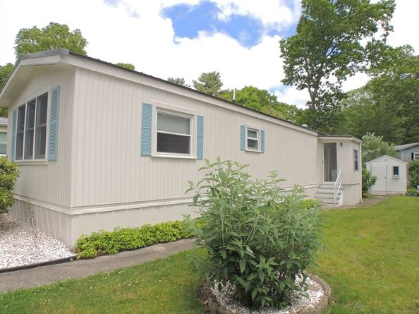 127 Dolittle Lane, Wareham MA 02576