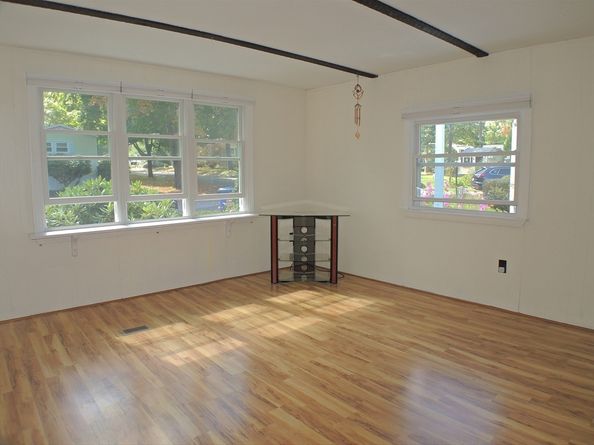 127 Dolittle Lane, Wareham MA 02576