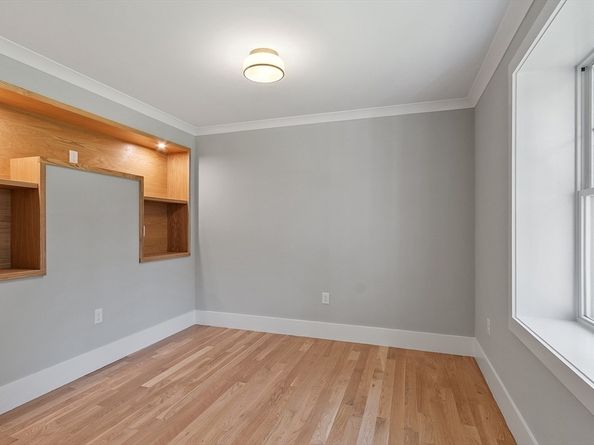 27 Brand Avenue, Wilmington MA 01887