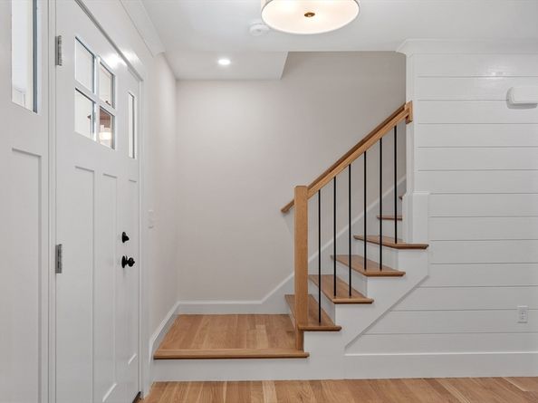27 Brand Avenue, Wilmington MA 01887