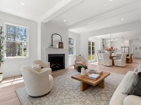 8 Golf Cottage Way, Mattapoisett MA 02739