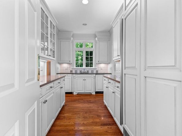 20 Longmeadow Drive, Westwood MA 02090