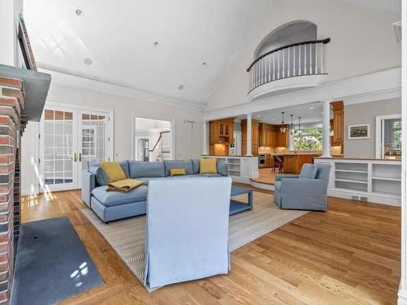 20 Longmeadow Drive, Westwood MA 02090