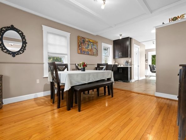 289 County Way Ext, Beverly MA 01915