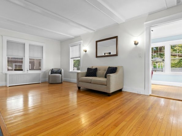 289 County Way Ext, Beverly MA 01915