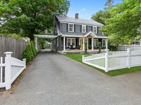 289 County Way Ext, Beverly MA 01915