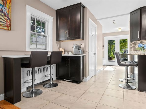 289 County Way Ext, Beverly MA 01915