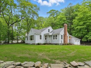 315 Maple Ave, Shrewsbury MA 01545