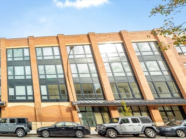 340 West 2nd Street 17E, Boston MA 02127