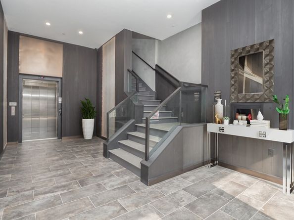 340 West 2nd Street 17E, Boston MA 02127