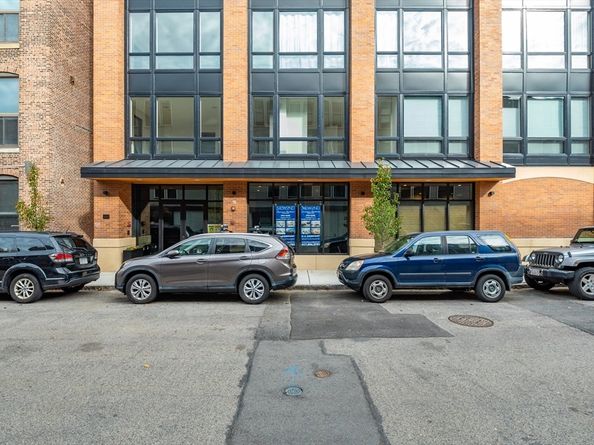 340 West 2nd Street 17E, Boston MA 02127